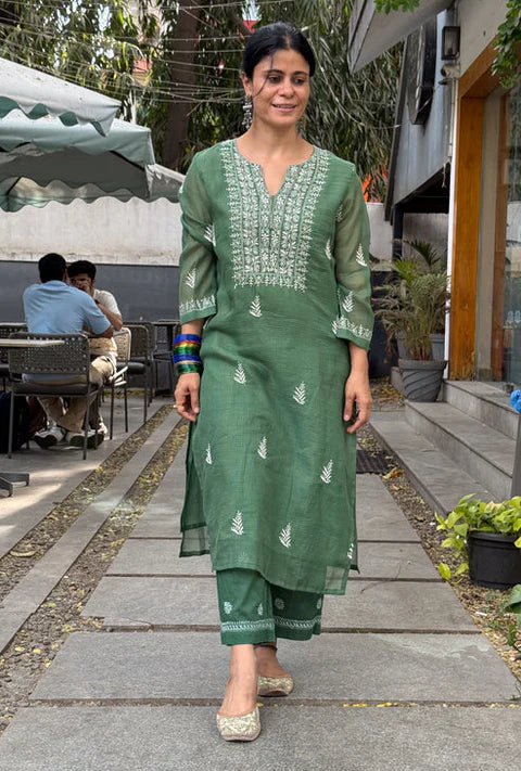 Embroidered Chikankari Kurta Set