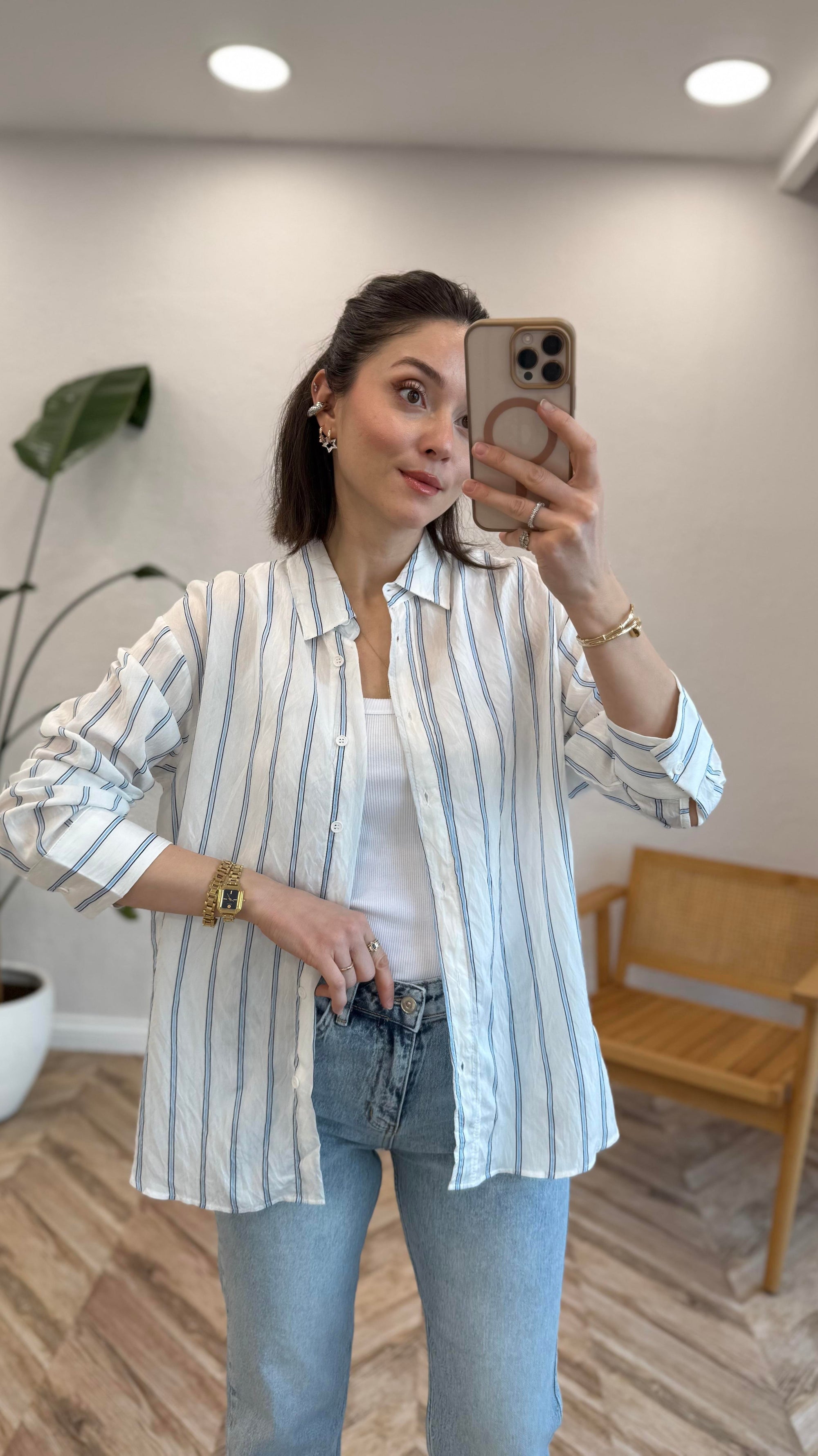 Oversized Shirts Breathable, lightweight, ideal for everyday wear