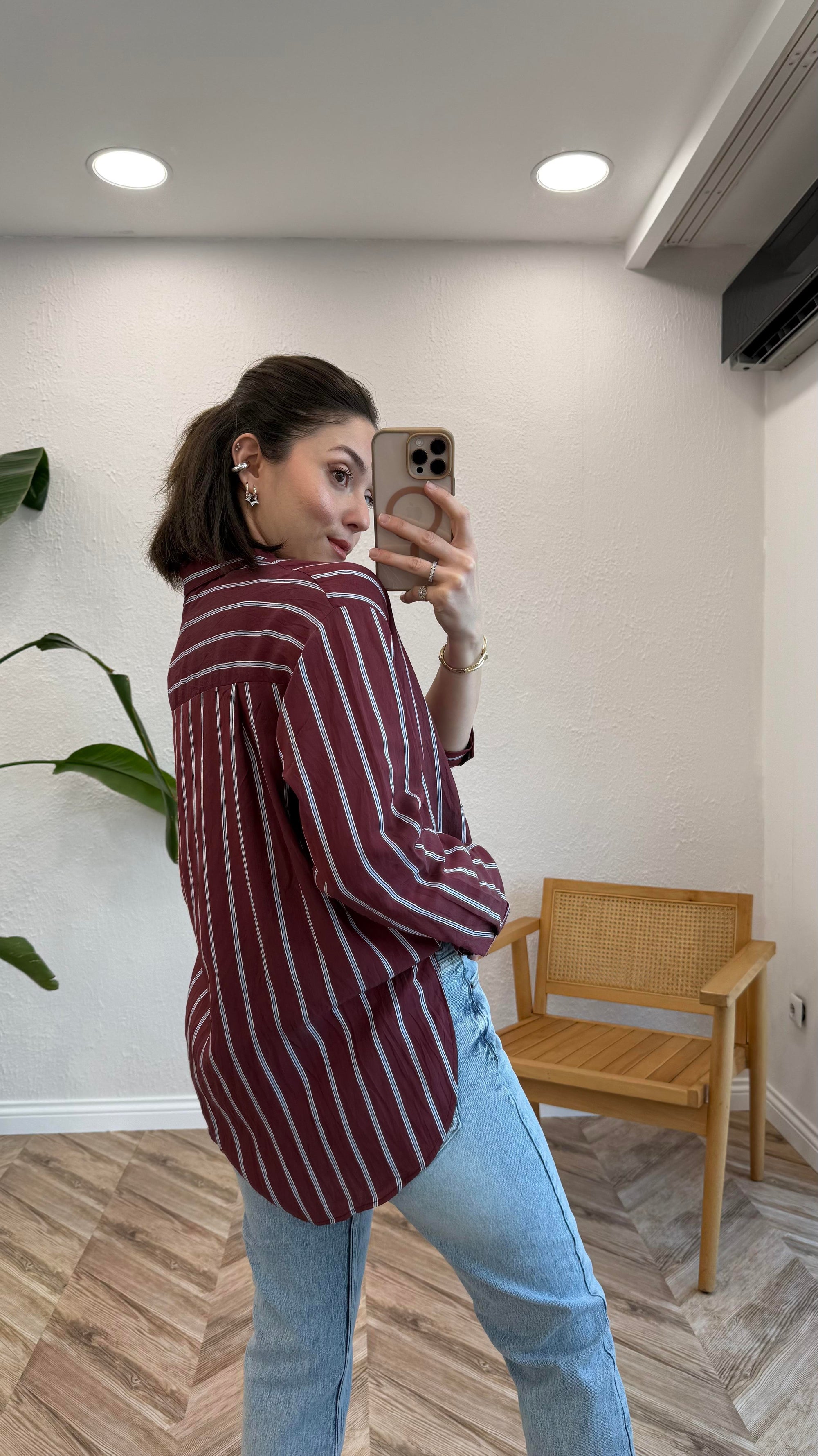 Oversized Shirts Breathable, lightweight, ideal for everyday wear
