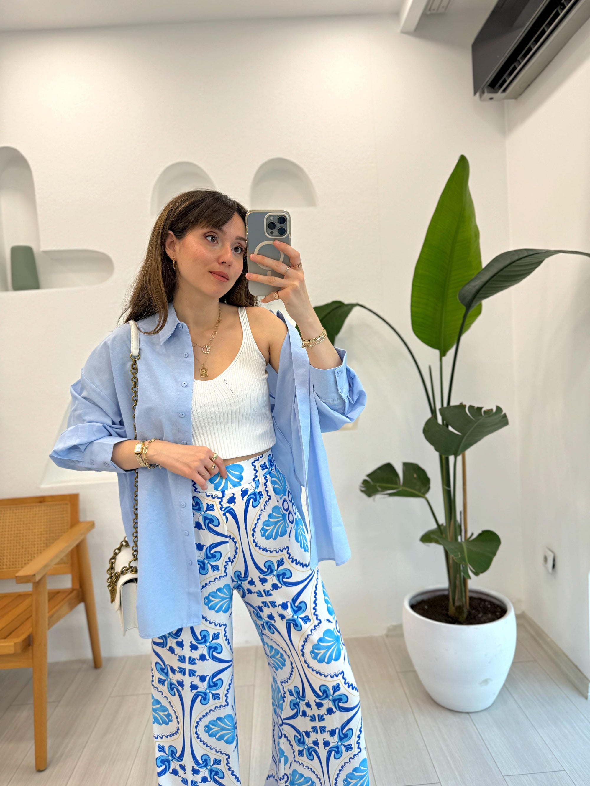 Oversized Shirts Breathable, lightweight, ideal for everyday wear
