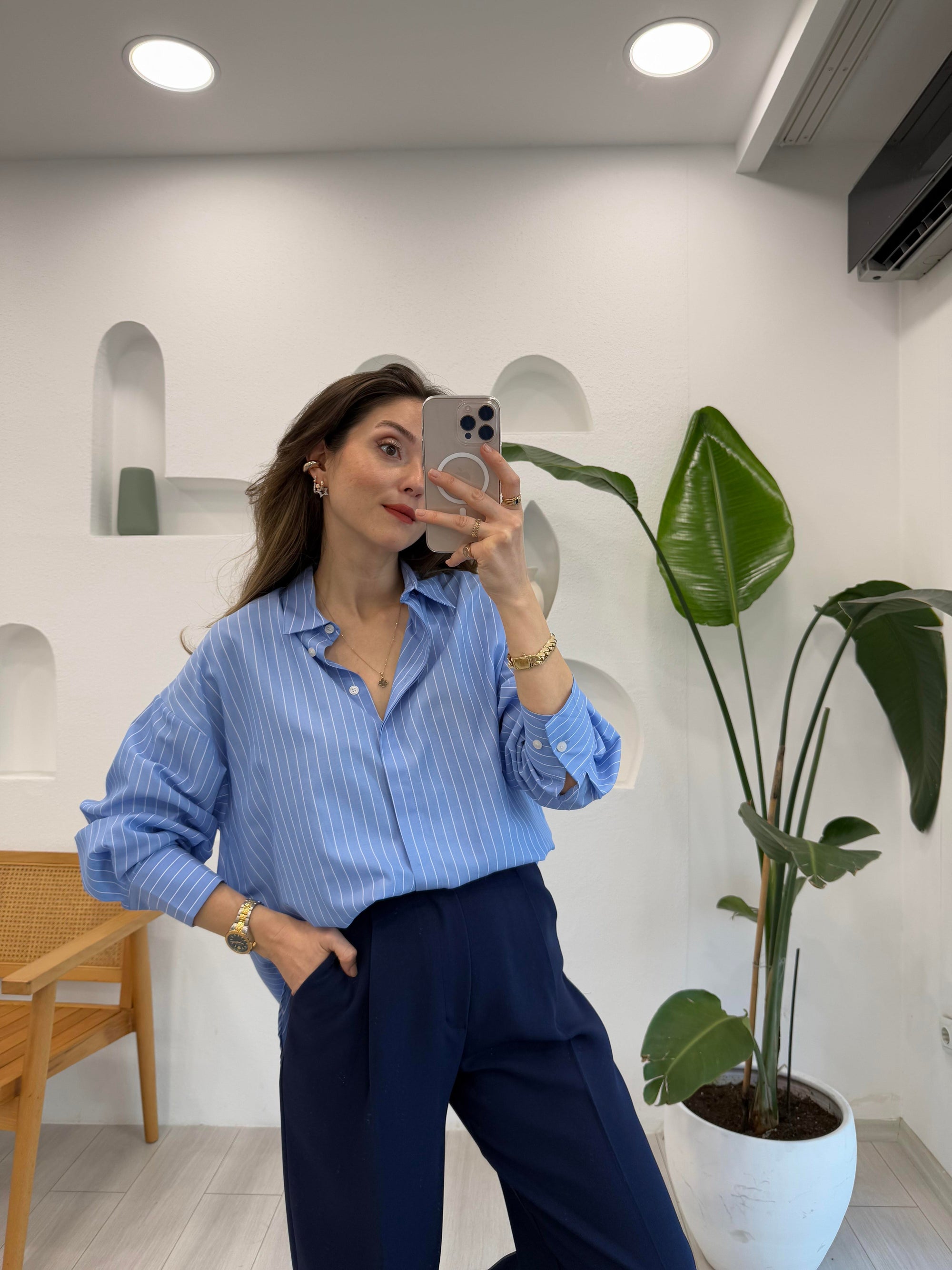Oversized Shirts Breathable, lightweight, ideal for everyday wear