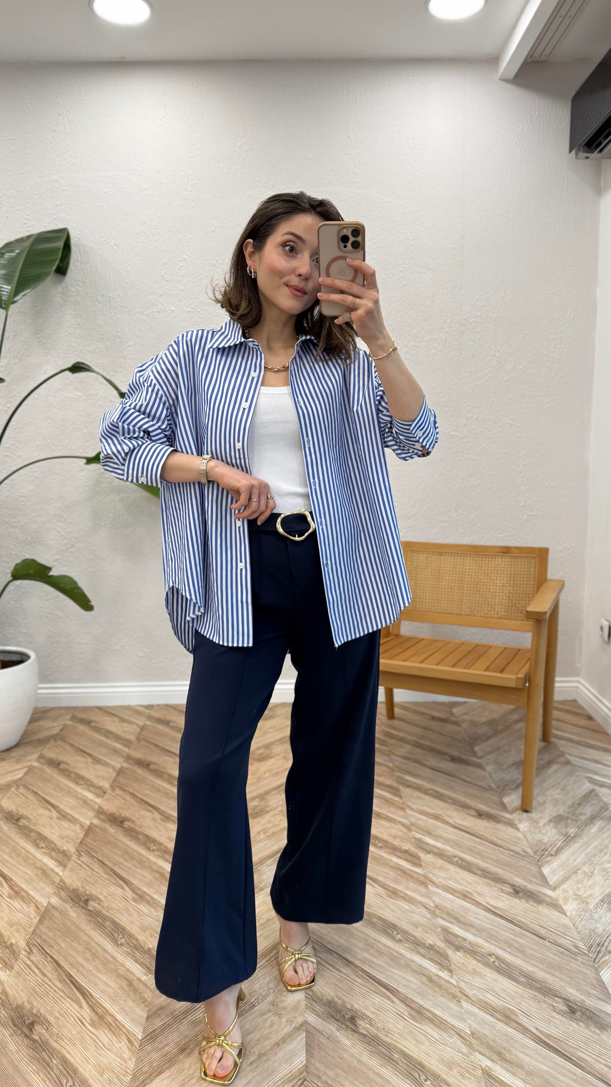 Oversized Shirts Breathable, lightweight, ideal for everyday wear