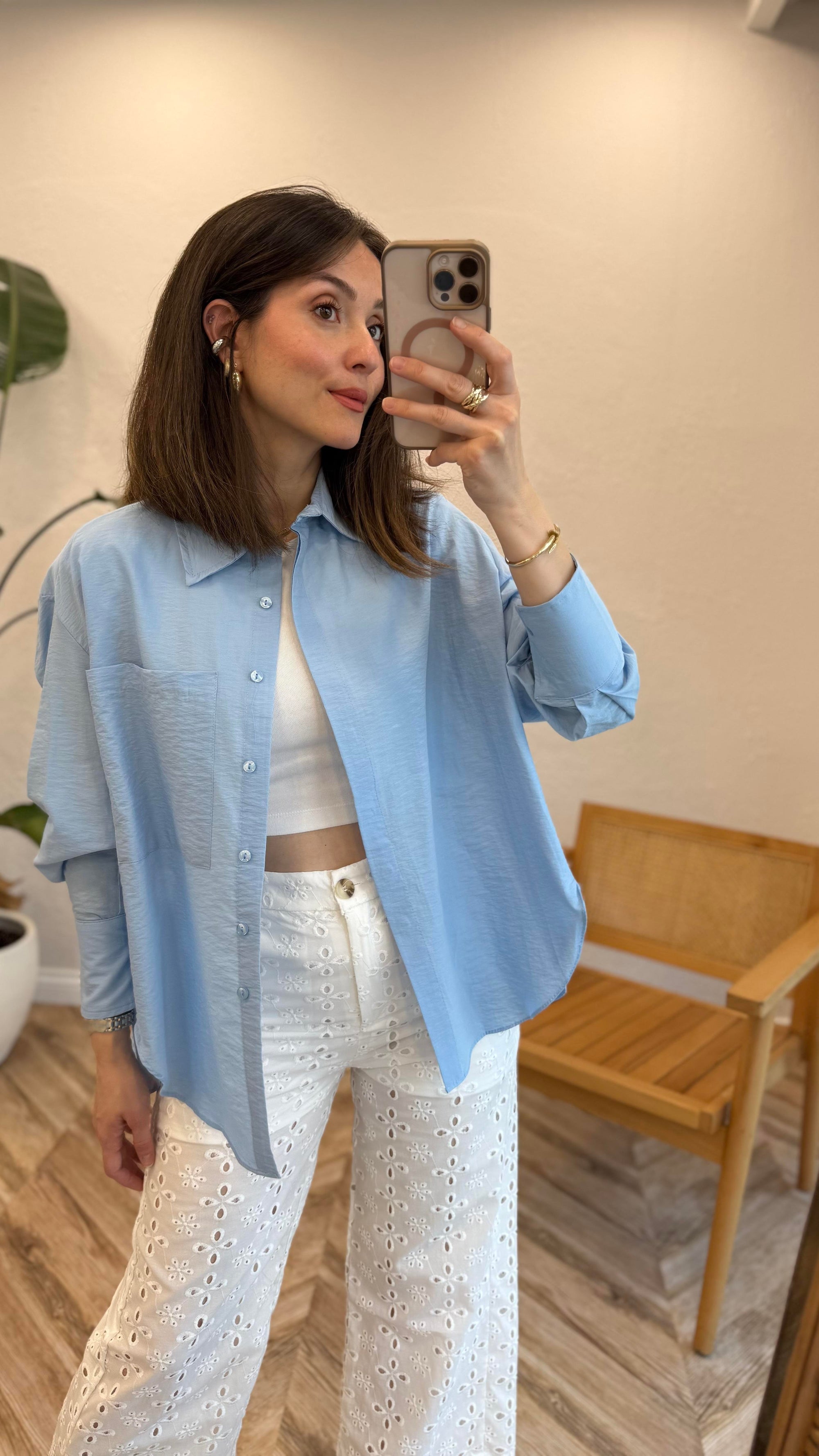 Oversized Shirts Breathable, lightweight, ideal for everyday wear