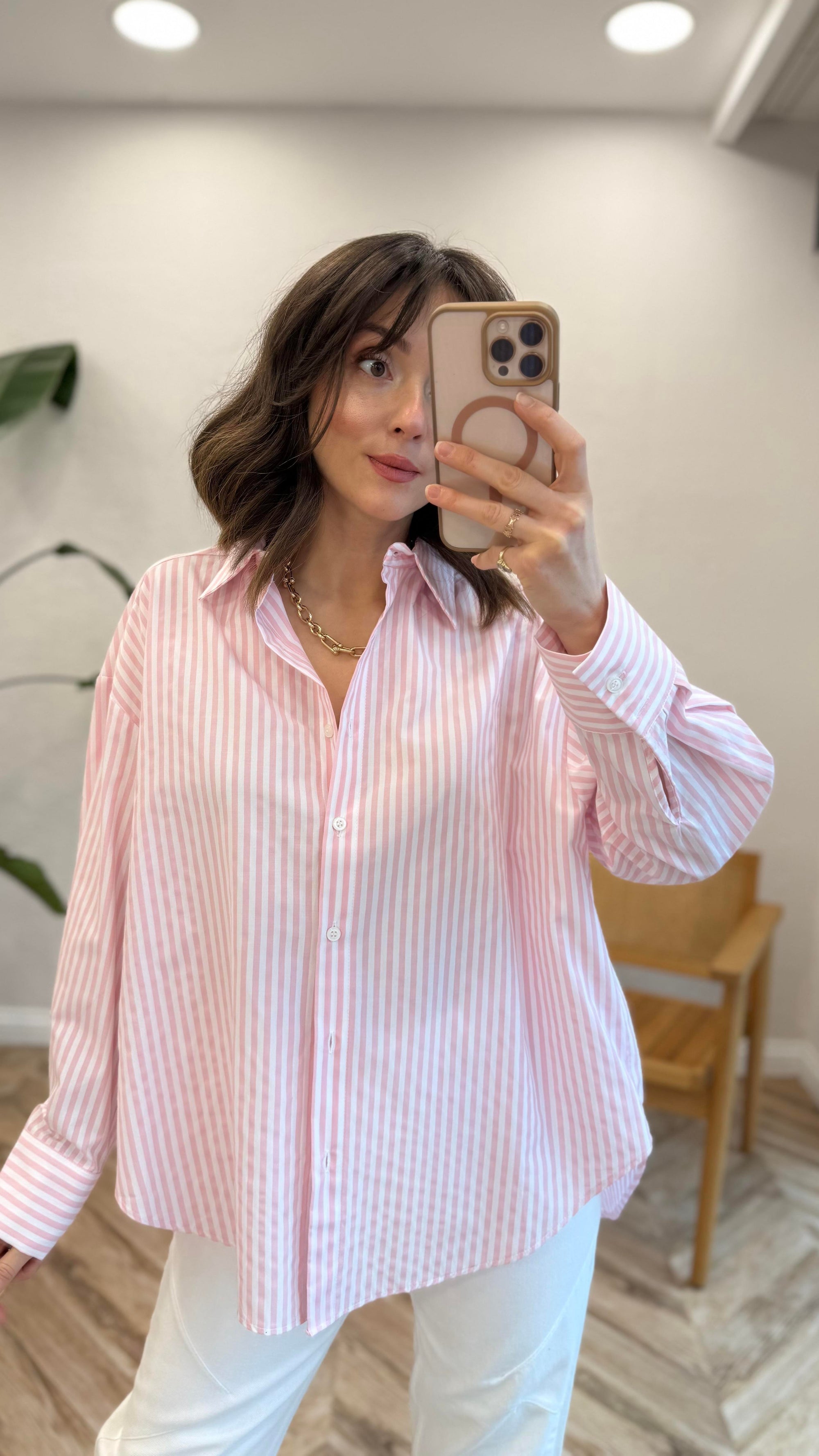 Oversized Shirts Breathable, lightweight, ideal for everyday wear