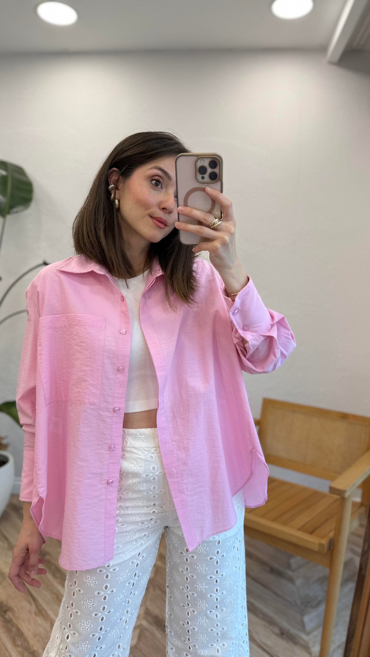 Oversized Shirts Breathable, lightweight, ideal for everyday wear
