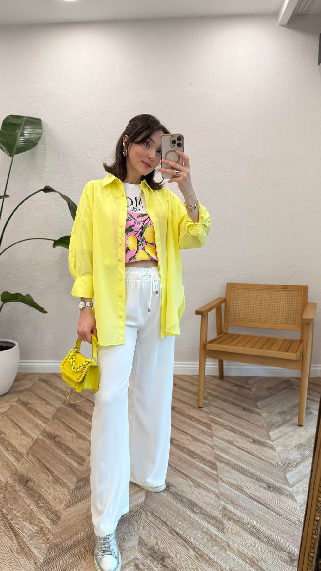 Oversized Shirts Breathable, lightweight, ideal for everyday wear