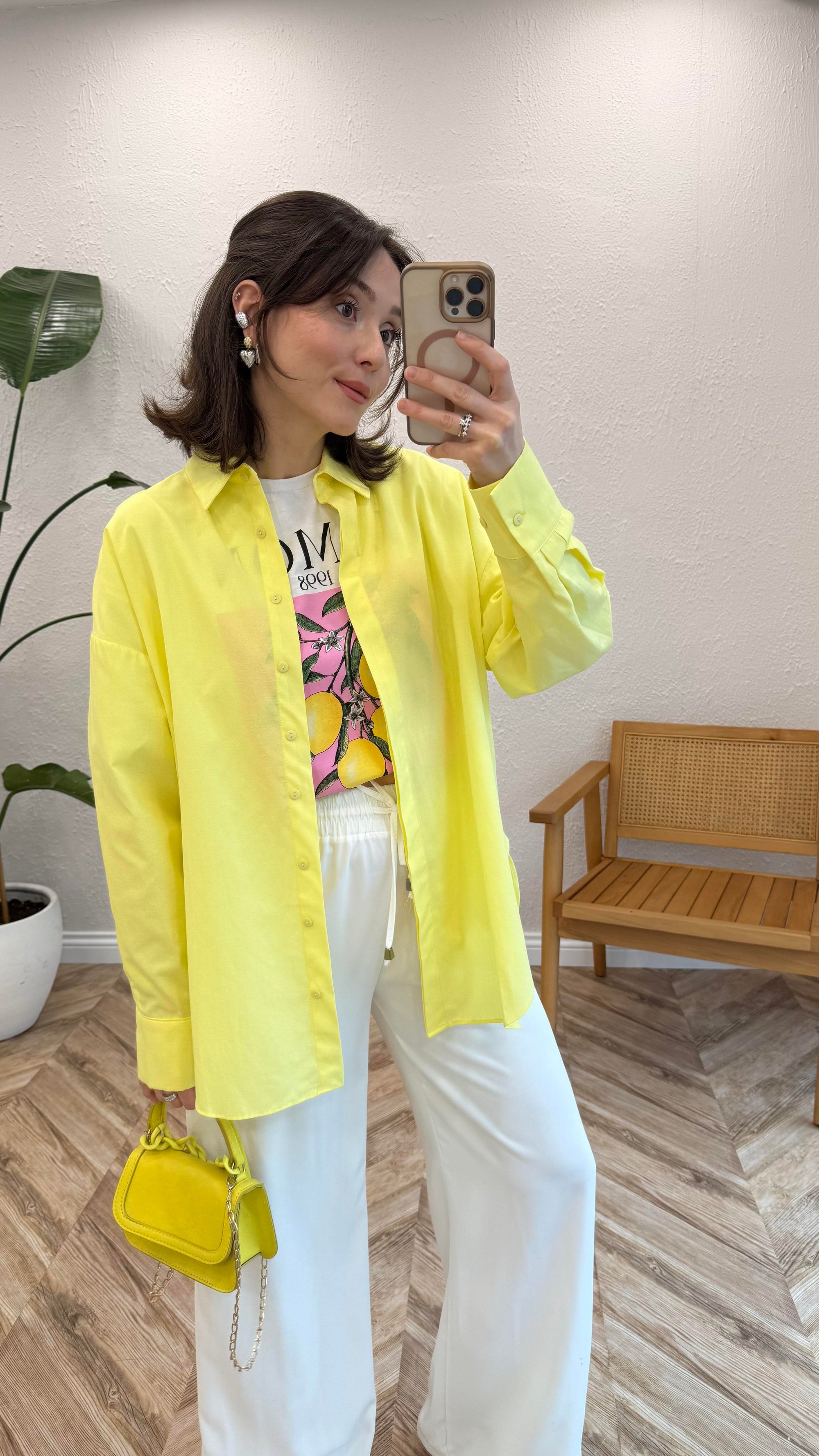 Oversized Shirts Breathable, lightweight, ideal for everyday wear